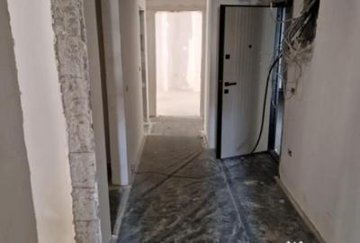Apartament cu 3 camere decomandat în George Enescu - 11