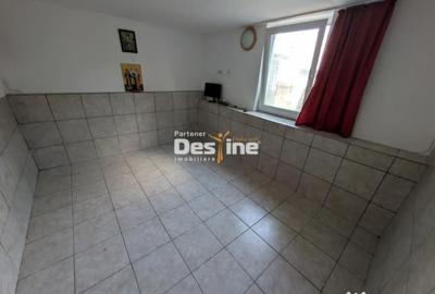 Casă cu 5 camere cu Piscina în Stânca (Comarna) - 7