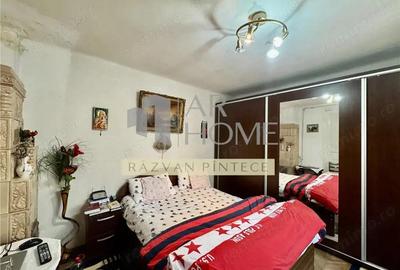 Casă cu 6 camere cu Teren 250 Mp în Central