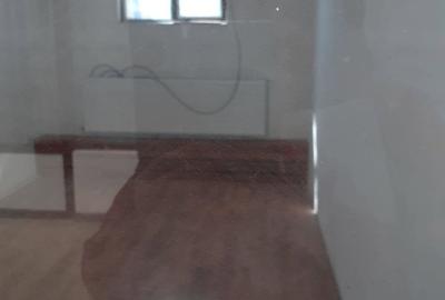 Spațiu comercial, de 15 mp, în Km 4 - 2