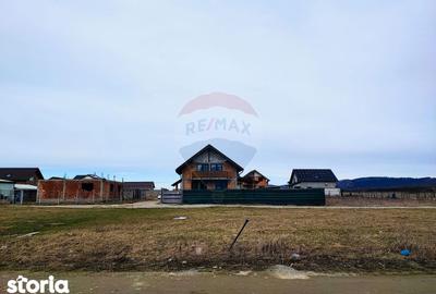Teren de 353 mp, în Central - 1