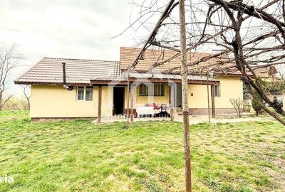 Casă cu 3 camere în Jucu - 1