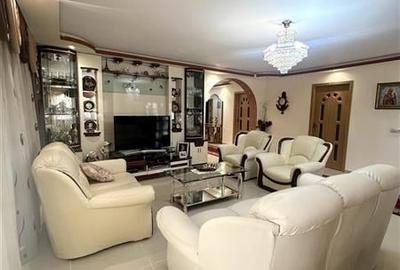 Casă individuală cu 13 camere cu Canalizare în Nord - 26