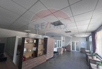 Inchiriere spatiu multifunctional: 2000 EUR/luna