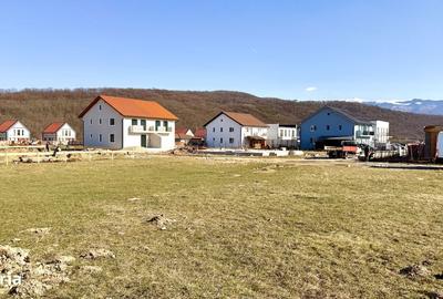 Teren de 431 mp, în Central - 8