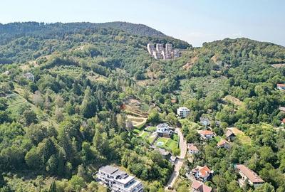 Teren de 5500 mp, în Brașovul Vechi - 1