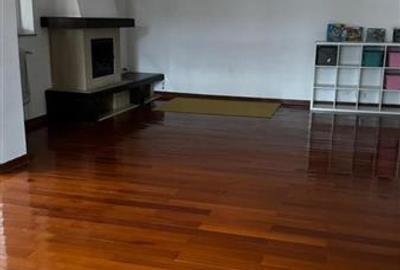 Duplex cu 7 camere cu Canalizare în Central - 7