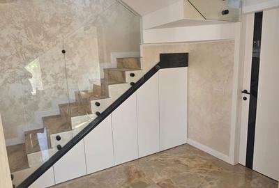 Casă cu 4 camere cu Teren 300 Mp în Central - 3