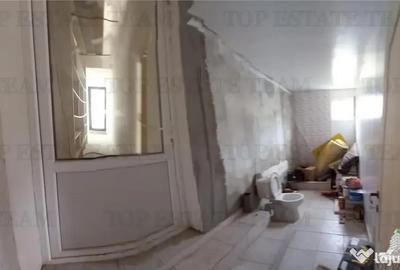 Spațiu comercial, de 150 mp, în Central - 12