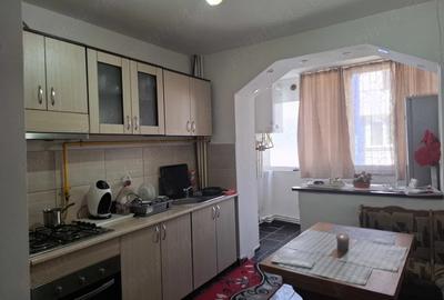Apartament cu 2 camere decomandat în Central - 1