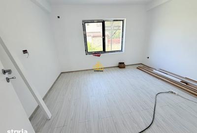Casă cu 4 camere cu Teren 400 Mp în Domnești - 7