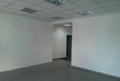 Spațiu comercial, de 130 mp, în Militari