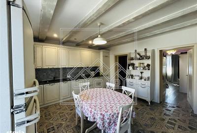 Apartament cu 4 camere în Sub Arini - 15