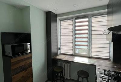 Garsonieră decomandată în 1 Mai