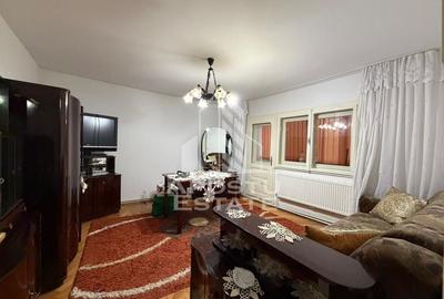 Apartament cu 3 camere, 2 bai, decomandat, centrala proprie, Girocului - 4