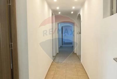 Apartament cu 4 camere decomandat în Mediaș - 6