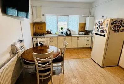 Apartament cu 3 camere în Central - 2