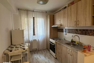 Garsonieră decomandată în Roșu - 7