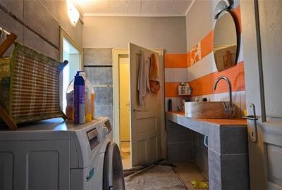 FILM! Complex agrozootehnic cu traditie, echipat,pretios potential multiplu, Bra - 38