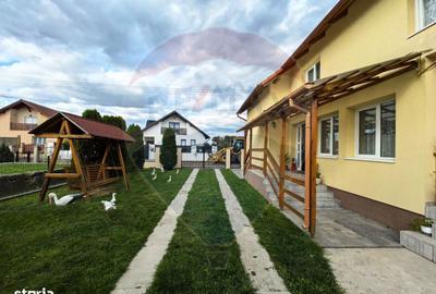 Casă cu 4 camere în Săbișa