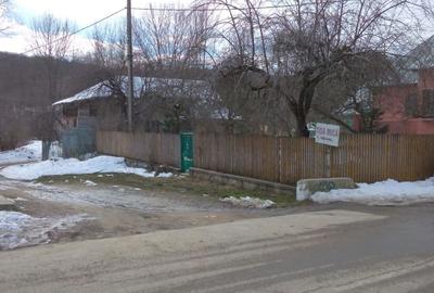 Teren de 1263 mp, în Aluniș - 2