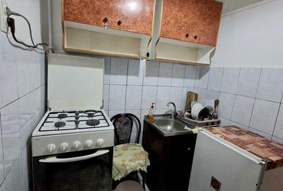 Apartament semidecomandat în Tractorul - 2