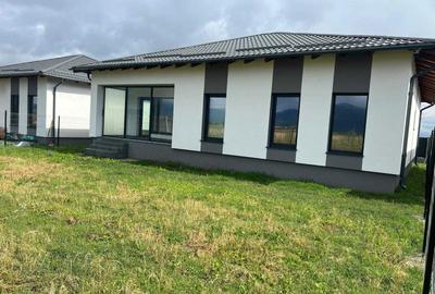 Casă cu 4 camere în Tărlungeni - 3