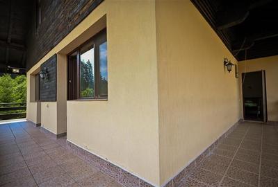 FILM!Refugiu elegant,cadru natural rar, vecinatati discrete,1.700 mp domeniu ver - 27