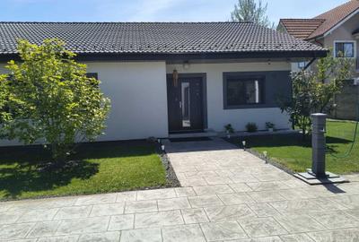 Casă cu 3 camere în Săcălaz - 1