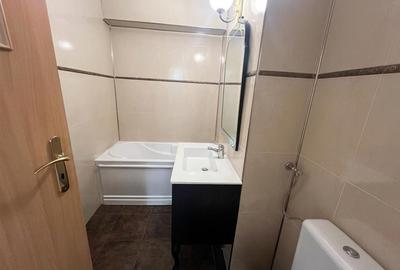Apartament cu 4 camere decomandat în Nufărul - 13
