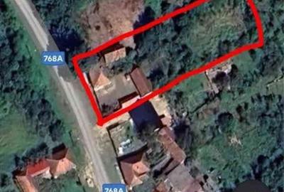 Casă cu 4 camere cu Teren 1788 Mp în Căpâlna - 1