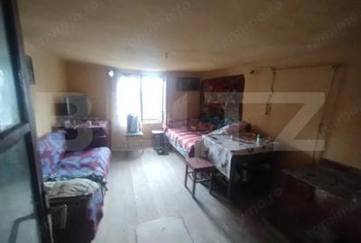 Casa batraneasca, 70 mp, teren 25 ari, orasul Beclean - 4