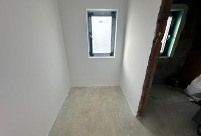 Casă individuală cu 4 camere cu Canalizare în Central - 7