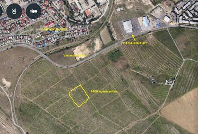 Teren de 4400 mp, în Central - 3