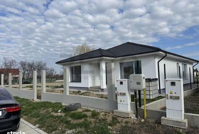 Casă cu 3 camere cu Teren 544 Mp în Oșorhei - 2