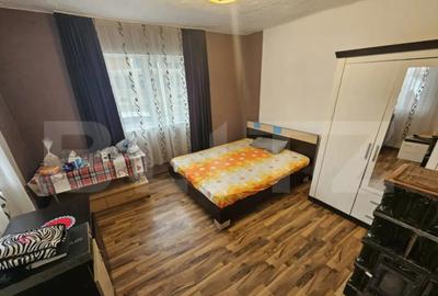 Casă cu 3 camere cu Teren 2805 Mp în Central - 2