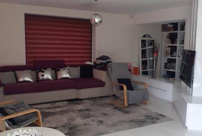 Casă cu 5 camere cu Teren 1500 Mp în Reghin - 1