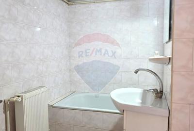 Apartament cu 3 camere decomandat, mobilat în Pod - 7