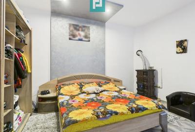 Două case, curte mare, lângă Castelul Corvinilor - 9