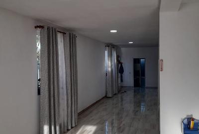 Casă cu 6 camere în Bălăceanca - 1