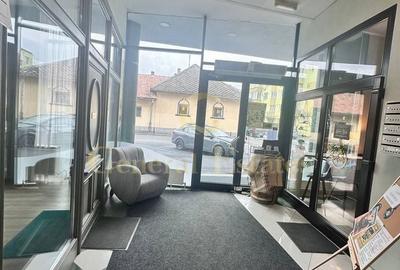 Birou, de 102 mp, în Centrul Civic - 2