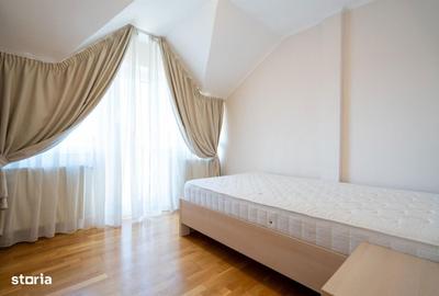 Casă cu 4 camere cu Teren 681 Mp în Central - 11