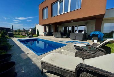 Casa mobilata-utilata si cu piscina P+1. 7 cam. Util 351mp.Teren 600mp - 2
