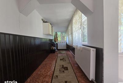 Casă cu 4 camere cu Teren 800 Mp în Podenii Noi - 11
