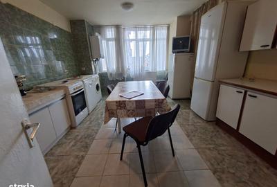 Apartament cu 4 camere decomandat în Cetate - 5