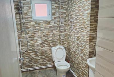 Casă cu 7 camere cu Teren 250 Mp în Central - 7