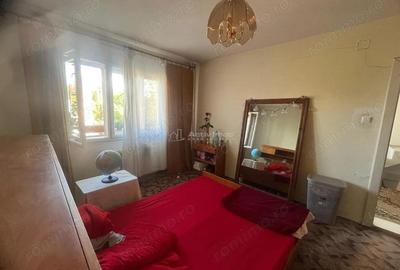 Casă cu 7 camere cu Teren 280 Mp în Periferie