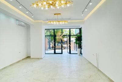 Spațiu comercial, de 250 mp, în Colentina