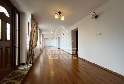 Casa la curte comuna zona Odobescu, doar 4 locatari, gradina proprie - 2