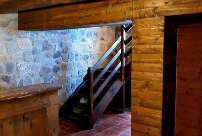 Casă cu 4 camere în Moroeni - 1